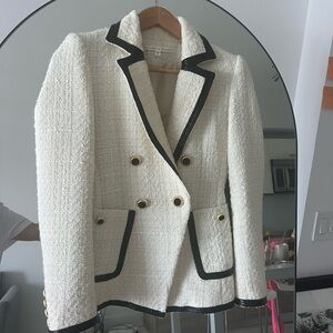 Veronica Beard 00 size Jacket perfect condition white / black
